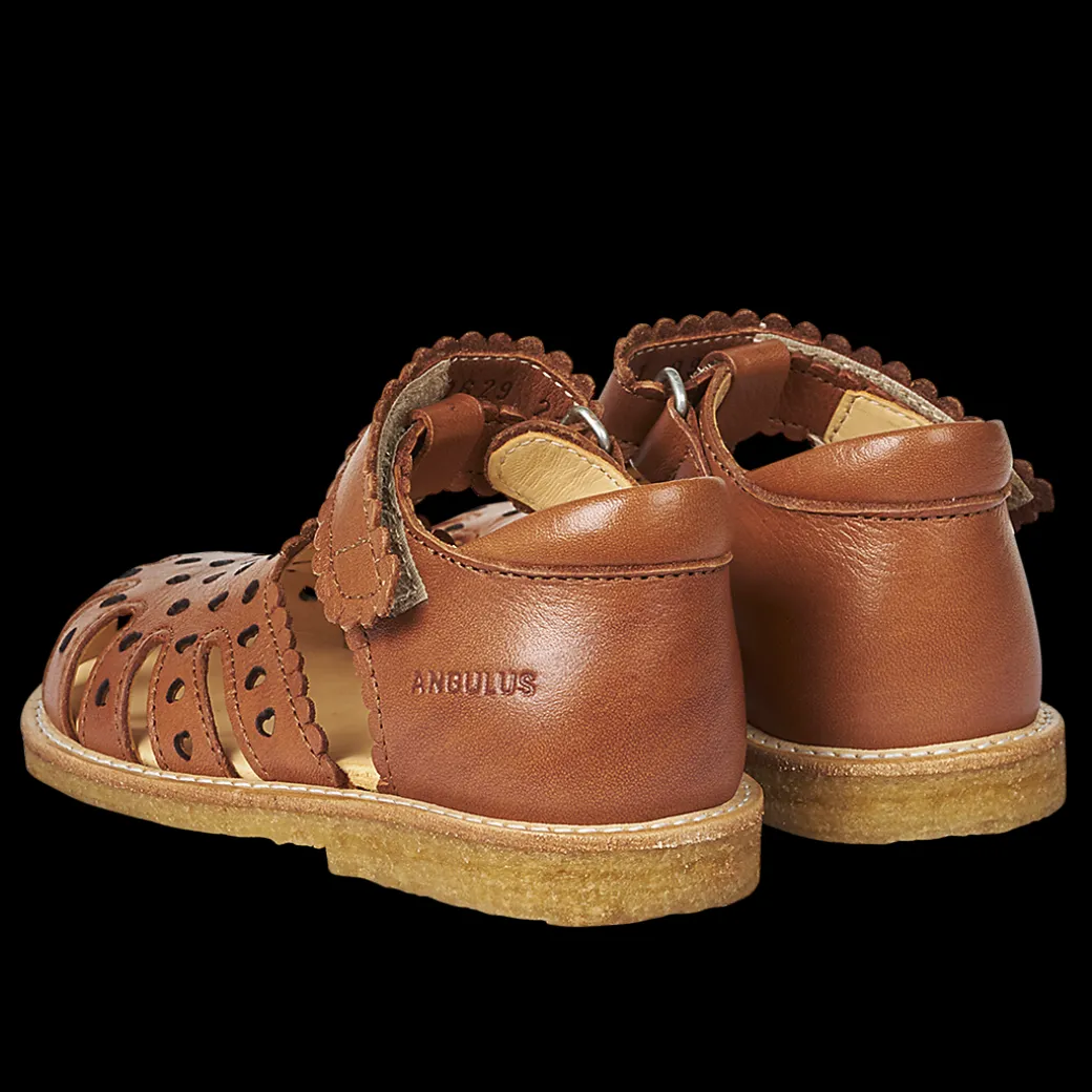 Begynder Sandal Med Mini-hjerter Og Velcrolukning