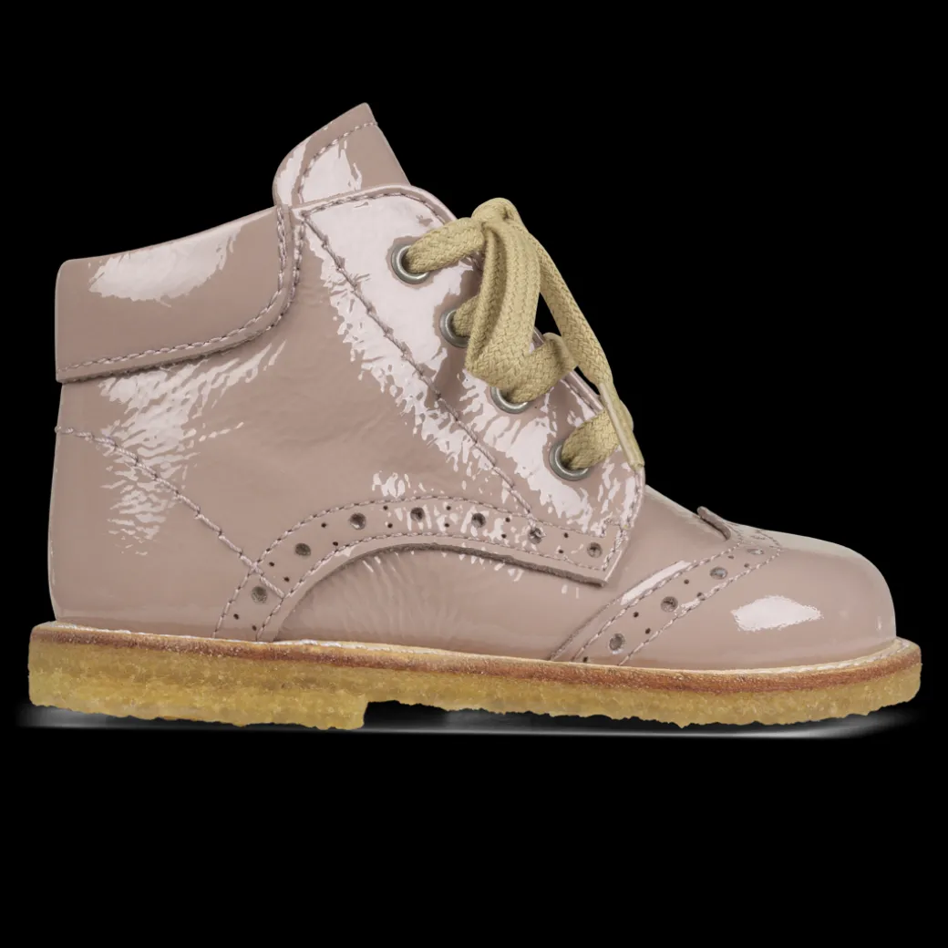 Klassisk Snøresko Med Brogue Detaljer
