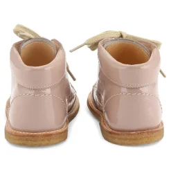 Klassisk Snøresko Med Brogue Detaljer