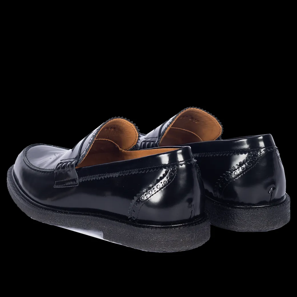 Penny Loafer Med Dekorativt Brogue Hulmønster