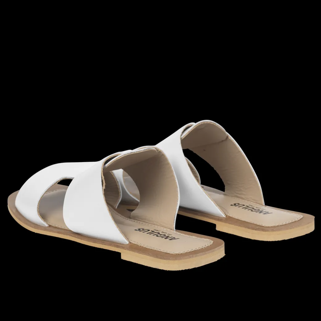 Sandal