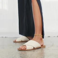 Sandal