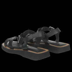 Sandal