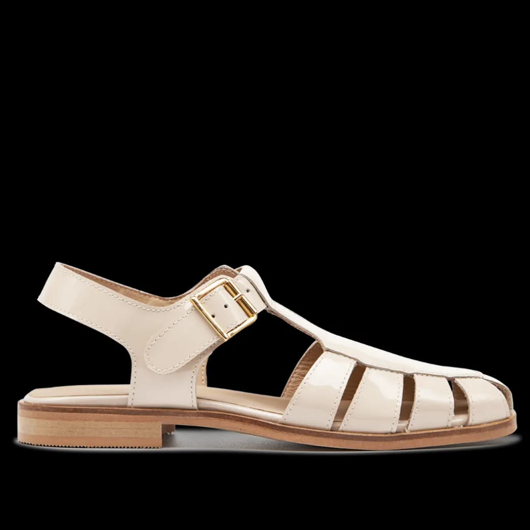 Sandal