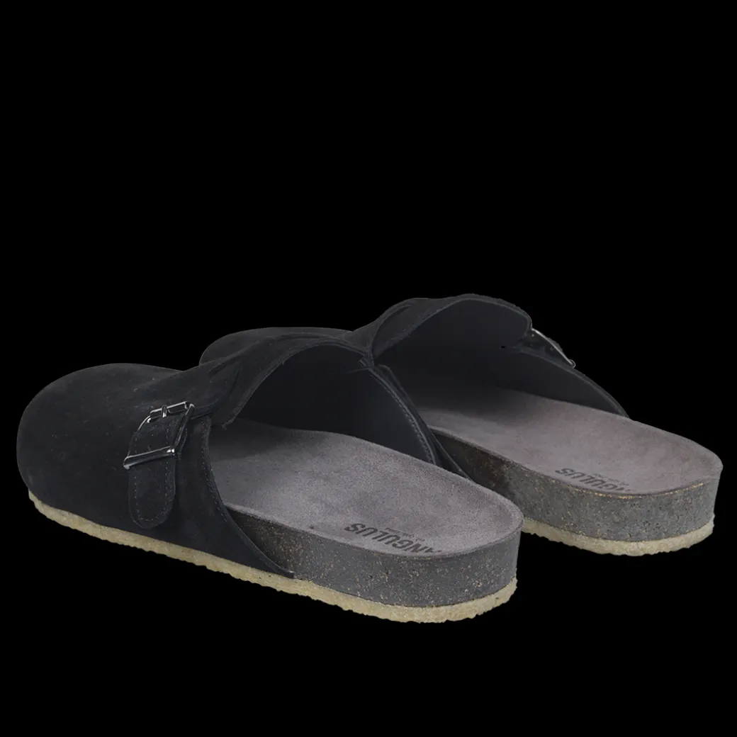 Sandal