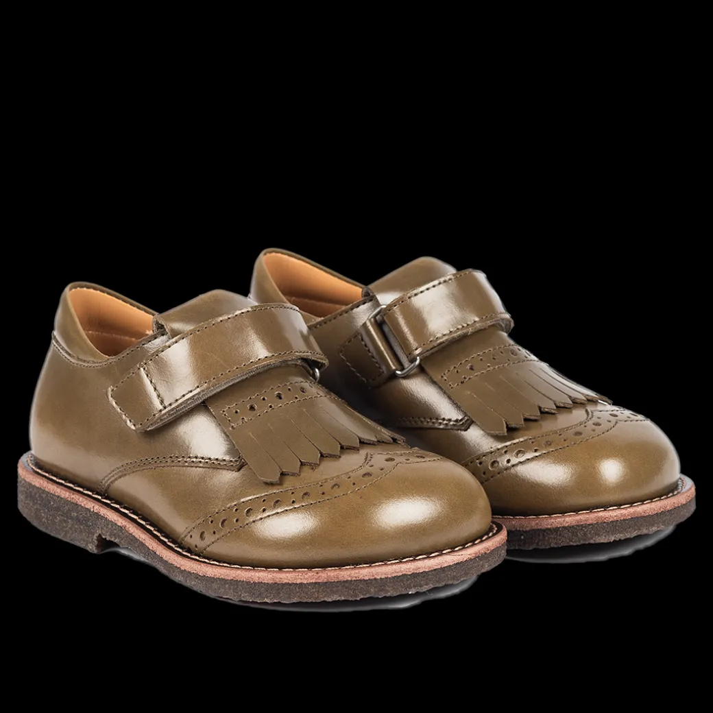 Sko Med Brogues, Frynse Og Velcrolukning